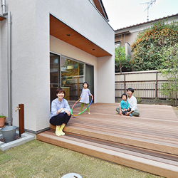 京田辺市T様｜注文住宅 木の温もりと子どもの笑顔が調和する家