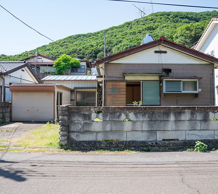 「古家付き土地」とは。更地との違いや購入する際の注意点
