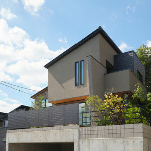 住まいの「外観」に悩んだら。決め方のポイントや参考にしたい施工事例を紹介